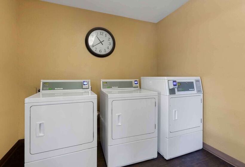 בית מלון כפרי Extended Stay America Suites   Phoenix   Chandler   E Chandler Blvd