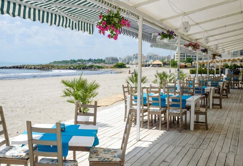 هتل Festa Pomorie Resort