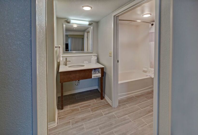 فندق Hampton Inn & Suites Clermont