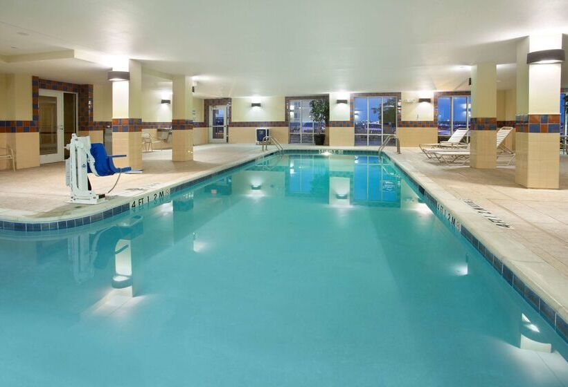 هتل Hampton Inn & Suites Fort Worth West I 30