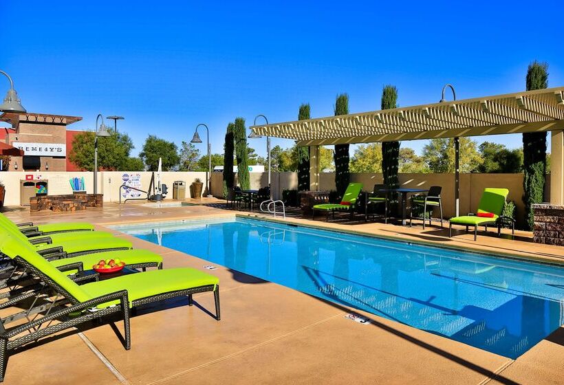 هتل Hampton Inn & Suites Las Vegas South