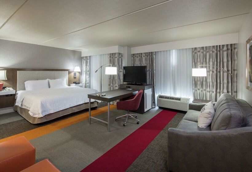 هتل Hampton Inn & Suites Austin Cedar Parklakeline