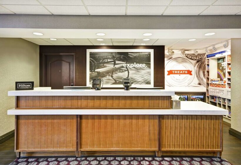 هتل Hampton Inn & Suites Columbuseaston Area