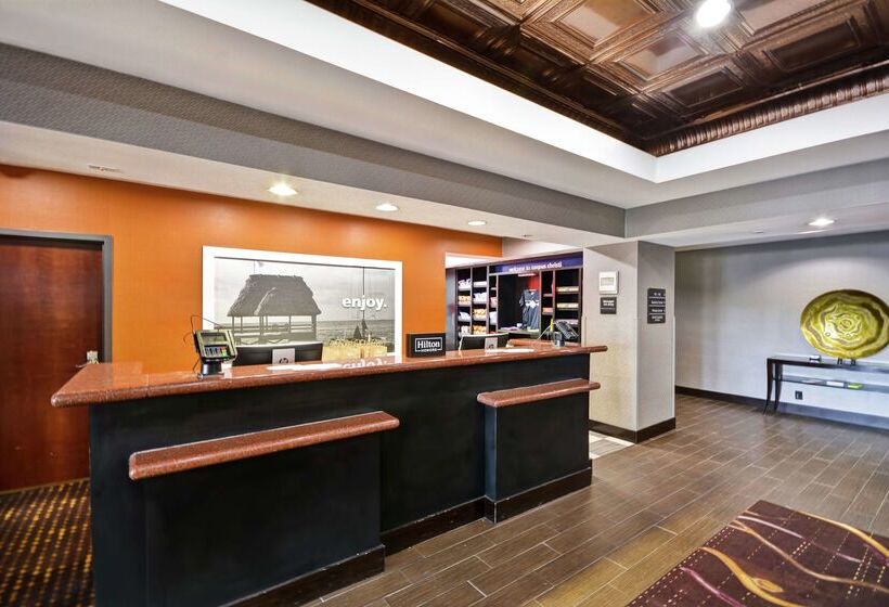 هتل Hampton Inn & Suites Corpus Christi I37  Navigation Blvd