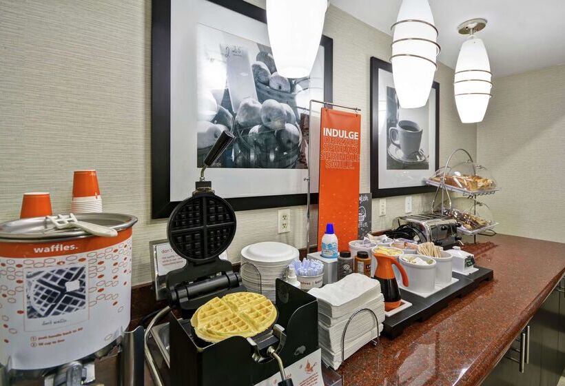 هتل Hampton Inn & Suites Corpus Christi I37  Navigation Blvd