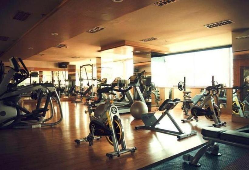 هتل Horison Ultima Makassar