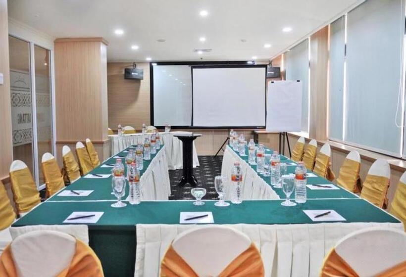 هتل Horison Ultima Makassar