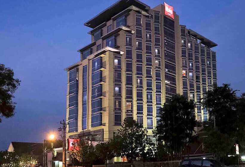 هتل Ibis Semarang Simpang Lima