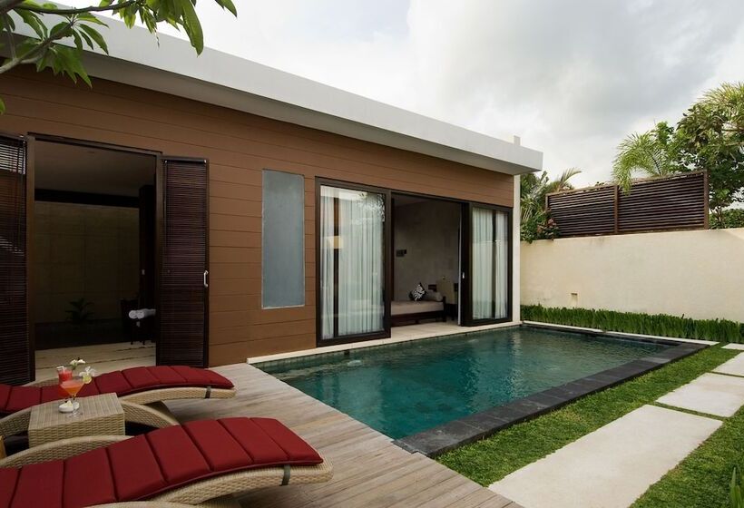 هتل Jay S Villas