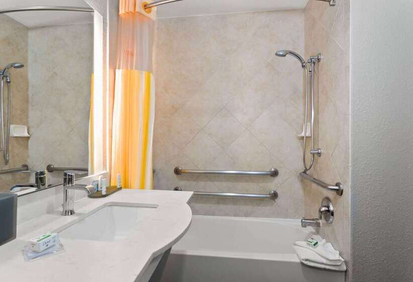בית מלון כפרי La Quinta Inn & Suites By Wyndham Ft. Pierce