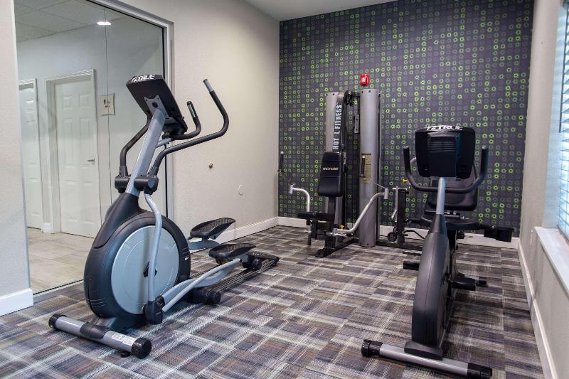 هتل La Quinta By Wyndham Houston East At Normandy