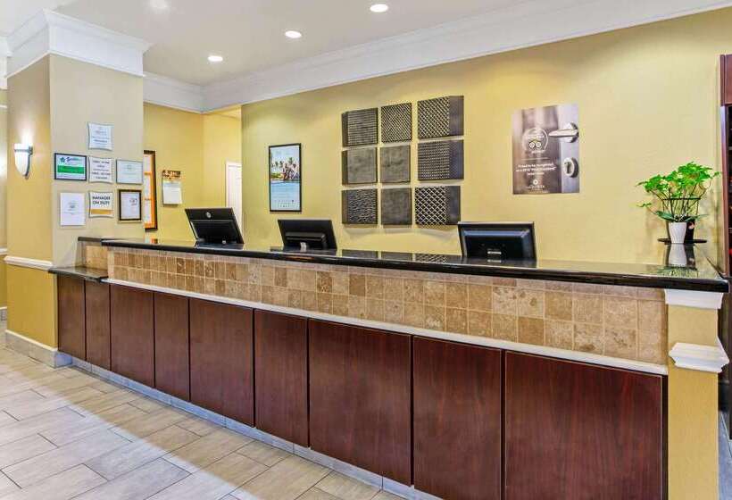 هتل La Quinta By Wyndham Mobile   Tillman S Corner