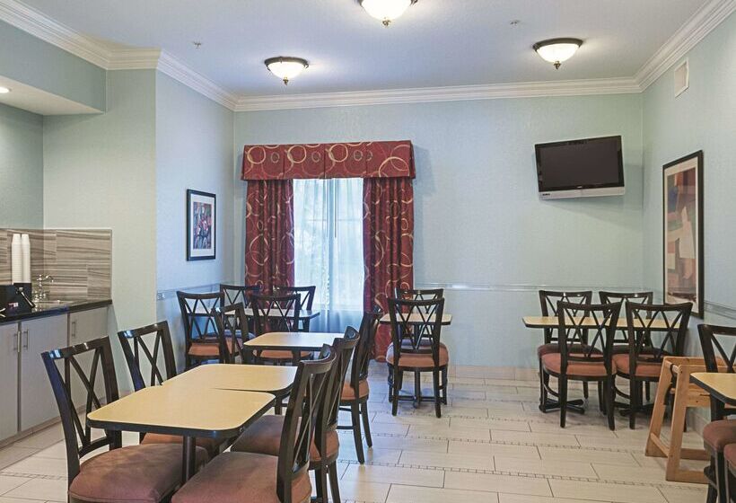 בית מלון כפרי La Quinta Inn & Suites By Wyndham Slidell   North Shore Area