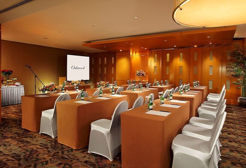 هتل Oakwood Premier Cozmo Jakarta