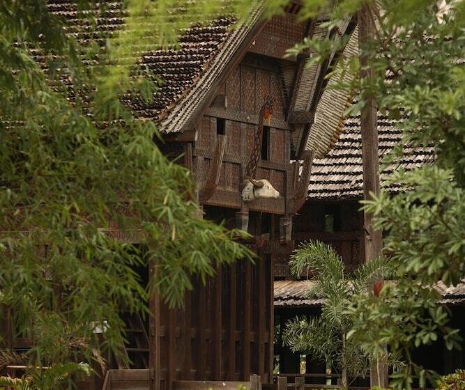 هتل Santika Makassar