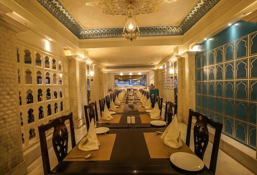 فندق Shahpura House