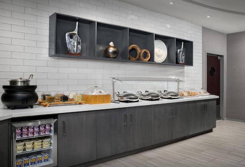 هتل Springhill Suites By Marriott Annapolis