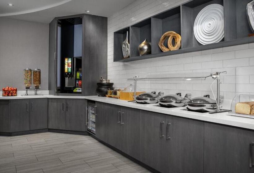 هتل Springhill Suites By Marriott Annapolis