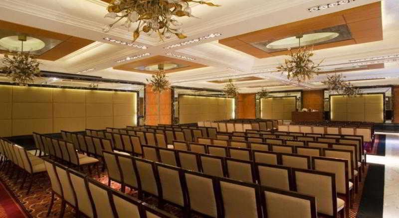 هتل Taj Club House