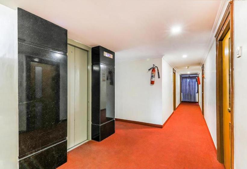 בית מלון כפרי Fab Royal Star