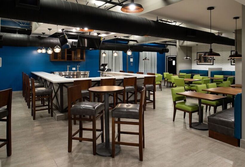 مُتل Four Points By Sheraton Omaha Midtown