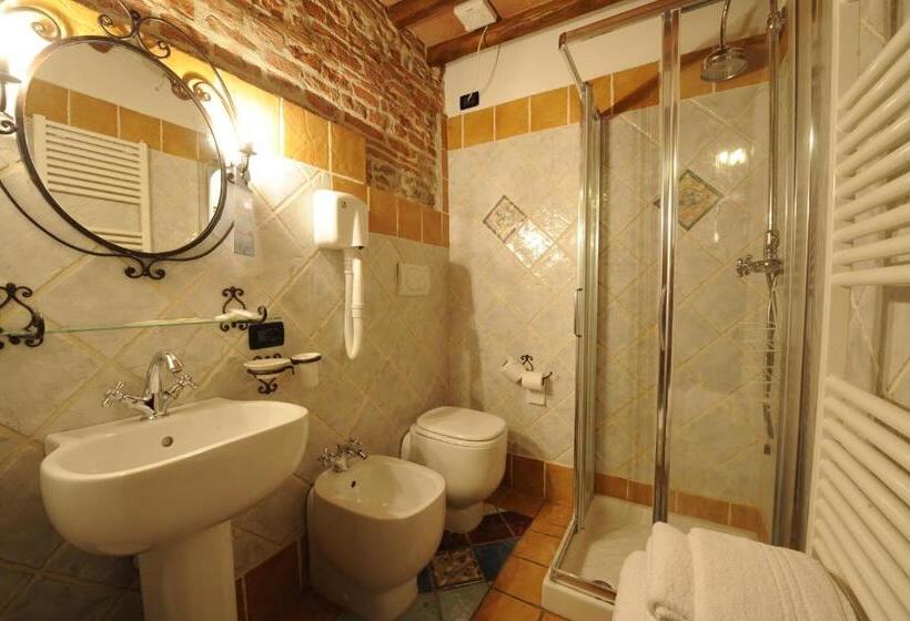 تختخواب و صبحانه Antica Corte Dei Principi Charming Rooms