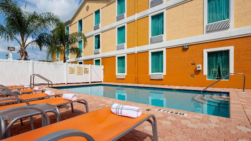 Отель Best Western Wesley Chapel