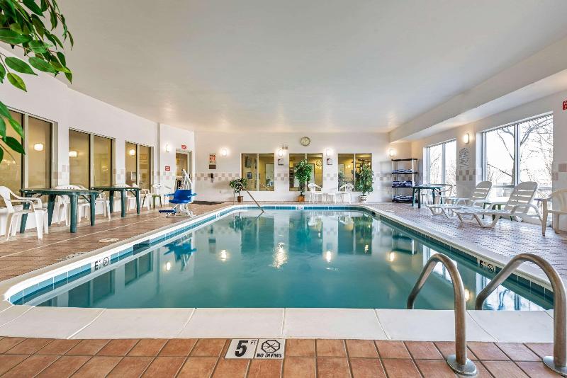 هتل Comfort Suites Cincinnati Airport