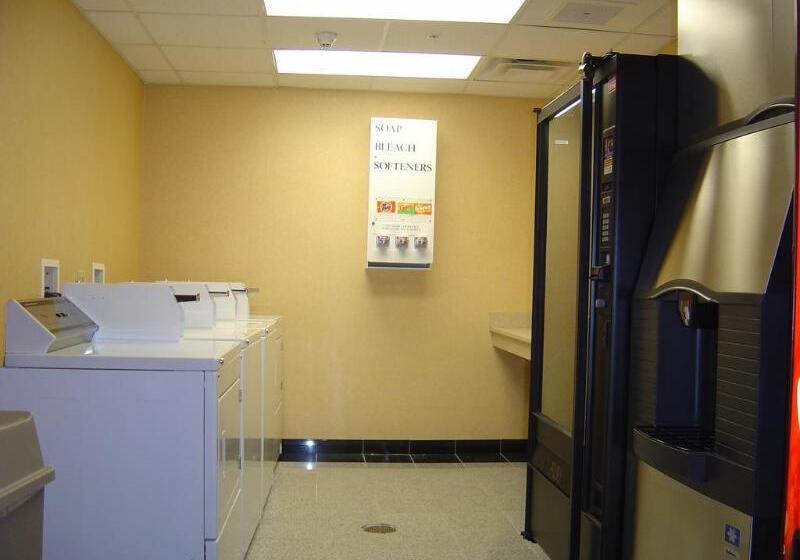 هتل Comfort Suites Cincinnati Airport