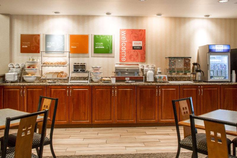 هتل Comfort Suites Grand Rapids North