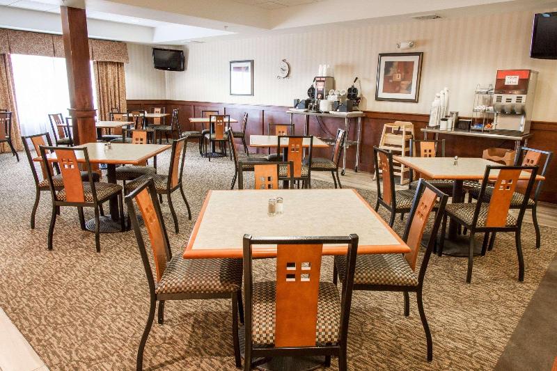 هتل Comfort Suites Grand Rapids North