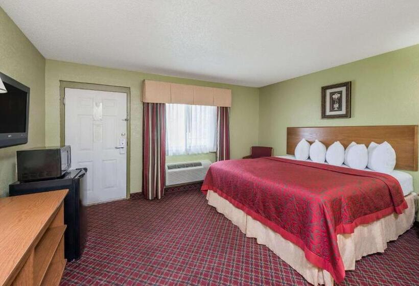 هتل Days Inn & Suites By Wyndham Springfield On I44
