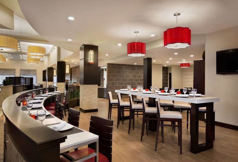 בית מלון כפרי Embassy Suites By Hilton Jackson North Ridgeland