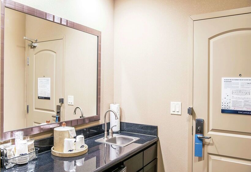Отель Hampton Inn & Suites Bay City, Tx