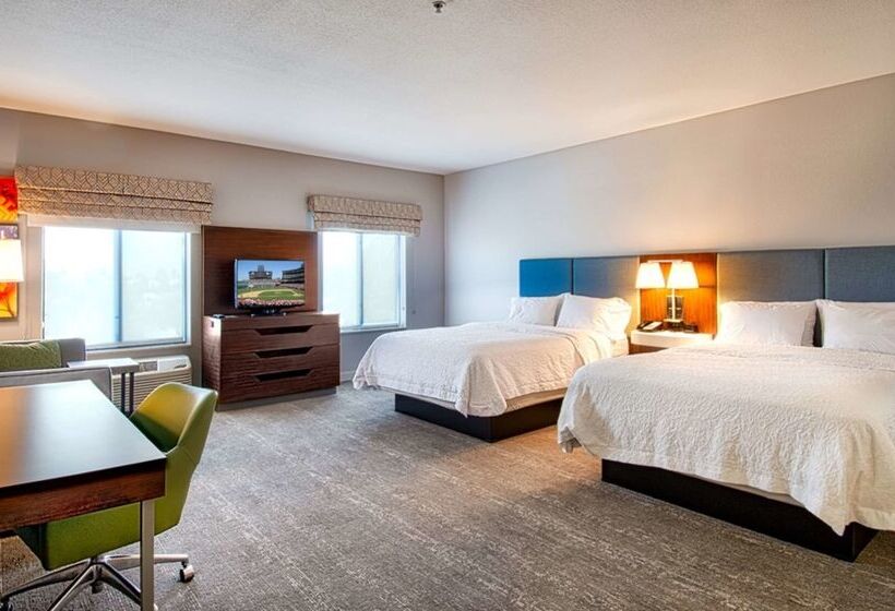 בית מלון כפרי Hampton Inn And Suites Hemet
