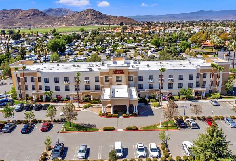 בית מלון כפרי Hampton Inn And Suites Hemet