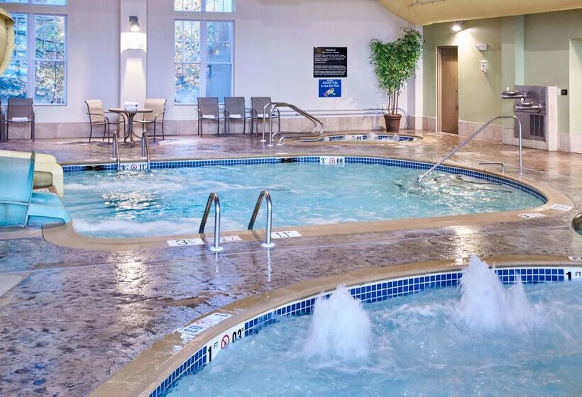 هتل Hampton Inn & Suites North Conway