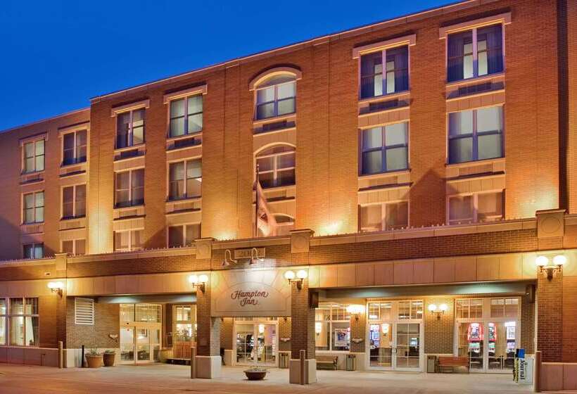 هتل Hampton Inn Deadwood At Tin Lizzie Gaming Resort
