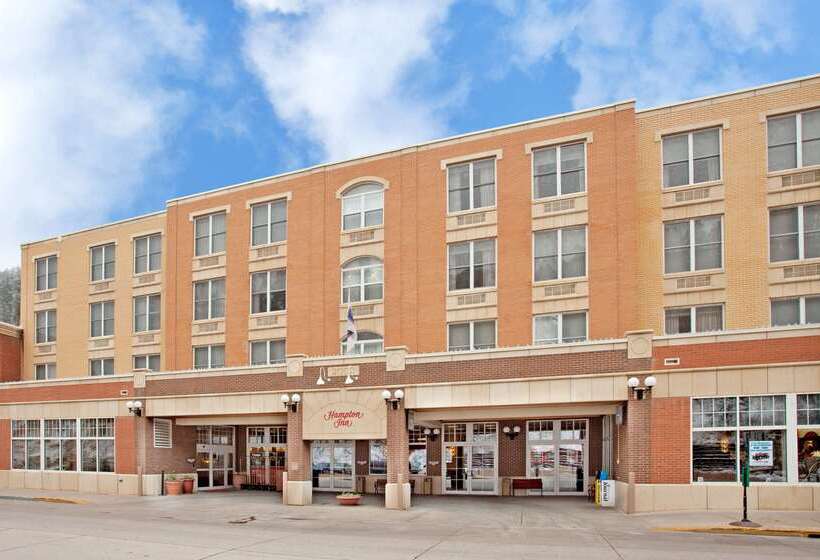 هتل Hampton Inn Deadwood At Tin Lizzie Gaming Resort