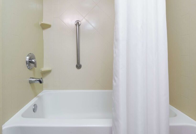 فندق Hampton Inn South Plainfield Piscataway
