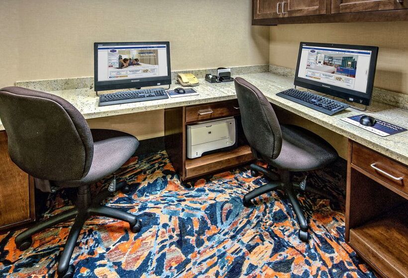 فندق Hampton Inn & Suites Fort Myersestero/fgcu