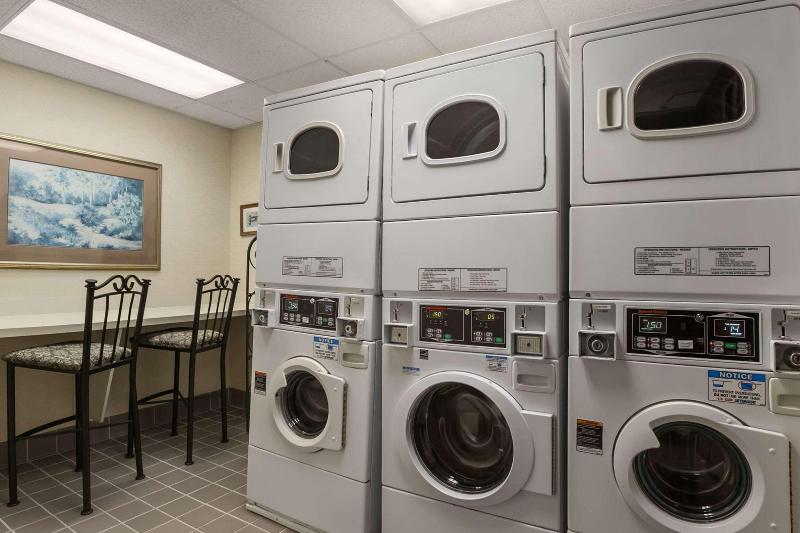 호텔 Hampton Inn & Suites Ridgecrest