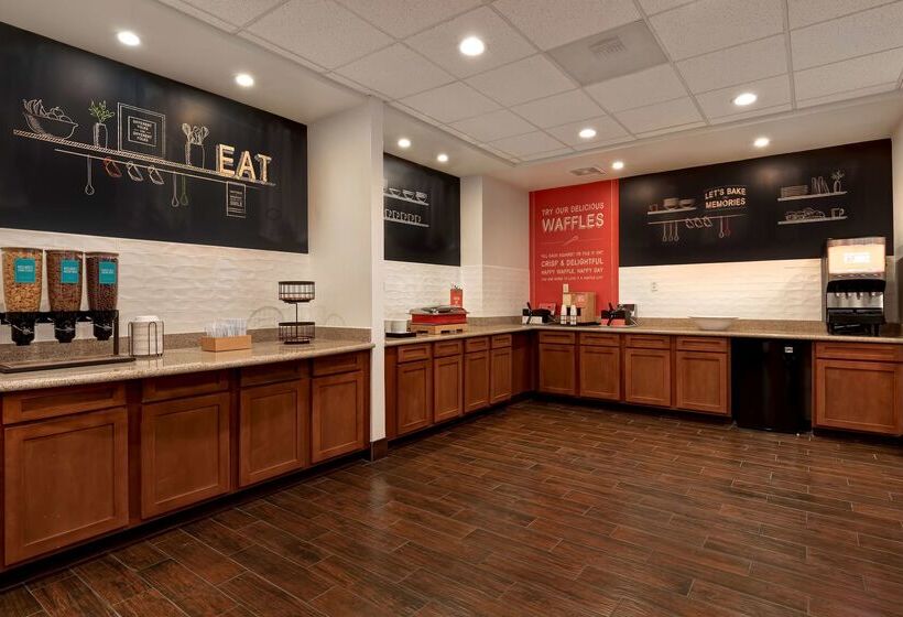 Отель Hampton Inn & Suites Rohnert Park  Sonoma County