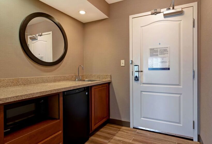 Отель Hampton Inn & Suites Rohnert Park  Sonoma County