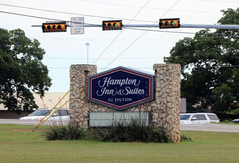 בית מלון כפרי Hampton Inn & Suites Stephenville