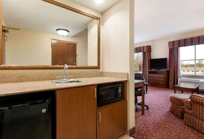 هتل Hampton Inn & Suites Williamsburg Historic District