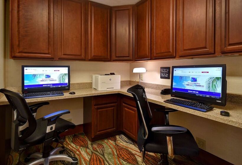 فندق Hampton Inn White River Junction