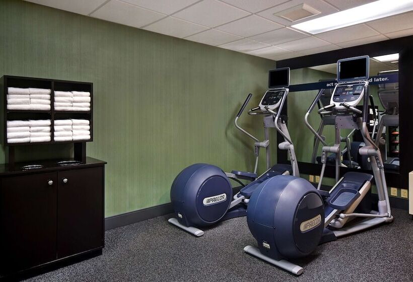 فندق Hampton Inn White River Junction
