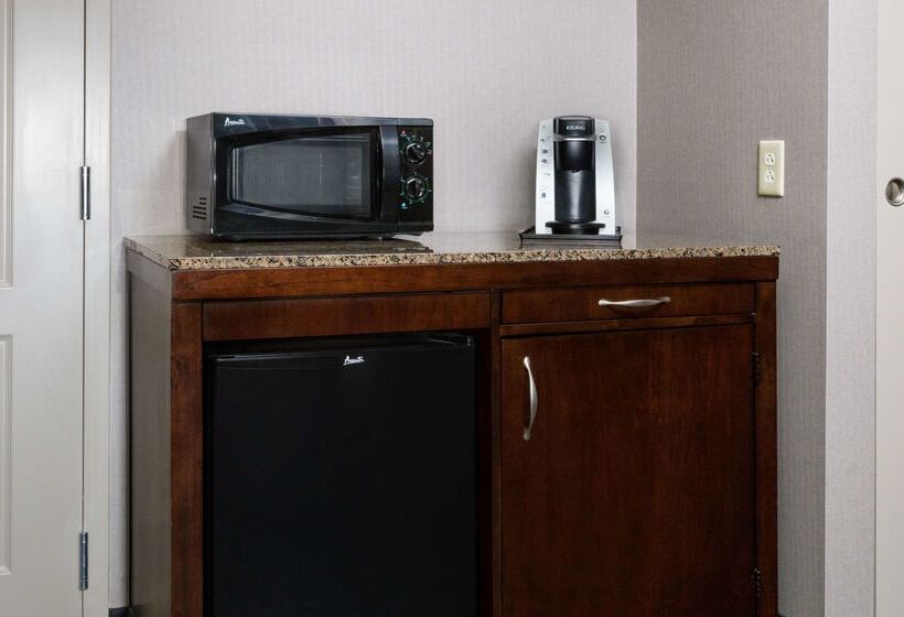 هتل Hilton Garden Inn Annapolis