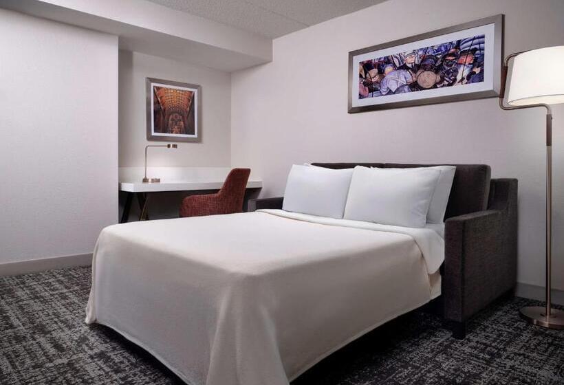 هتل Hilton Garden Inn Detroit Downtown